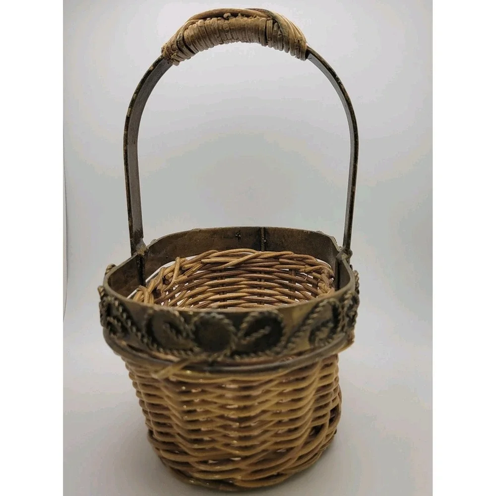 Vintage Wicker Basket Metal Rim Handle Small Cottagecore Farmhouse Rustic Decor